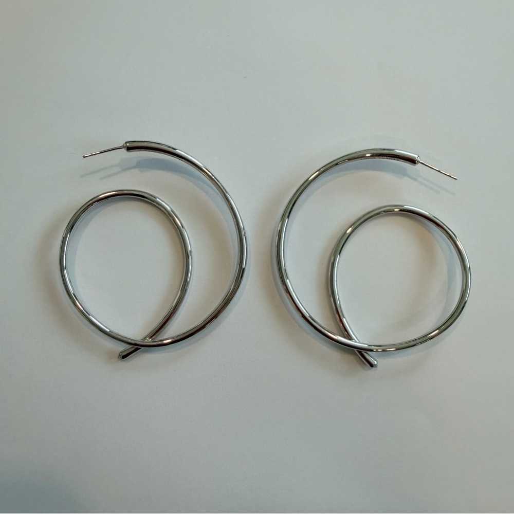 Kendra Scott Myles Silver Spiral Hoop Earrings
